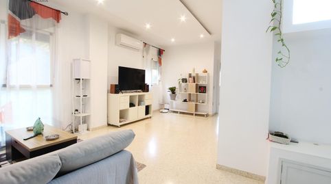 Photo 2 of Flat for sale in Calle Doctor Hermosilla Molina, Colores - Entreparques, Sevilla Capital