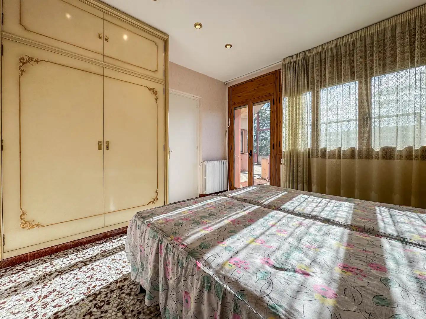 Detached house with terrace for sale in carrer Font de Nerola, imagen 25