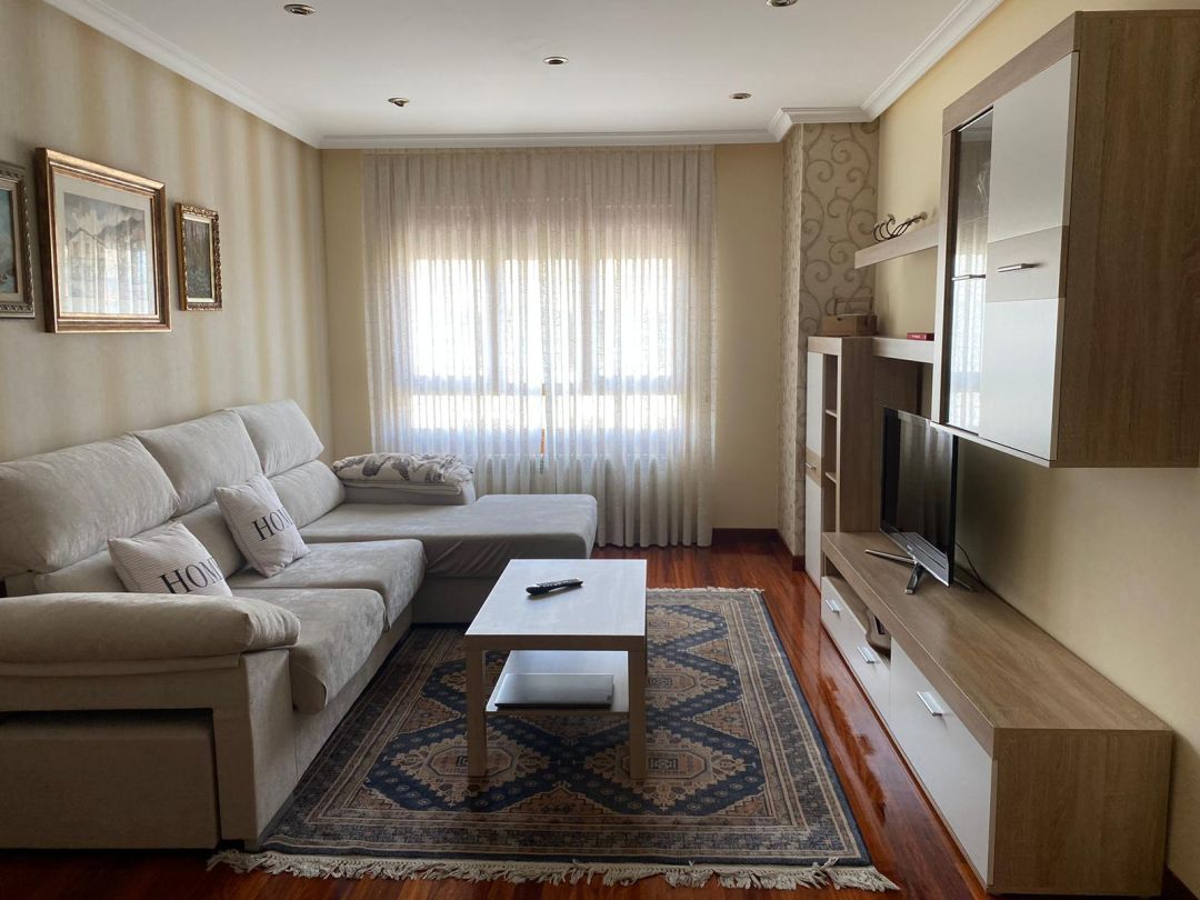 Living room of Flat to rent in Gijón   with Heating