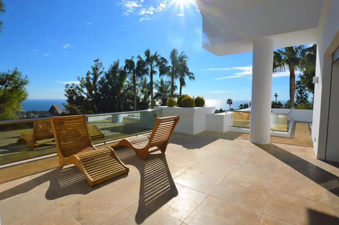 Chalet con piscina en venta en Calle Verdi