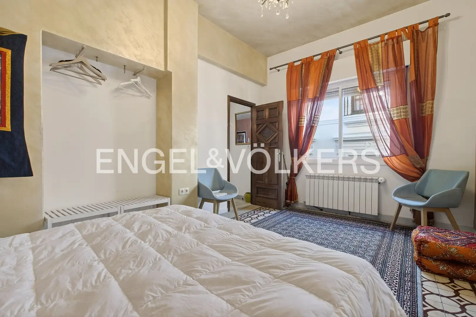 Bedroom of Houses for sale in Sevilla  with Air Conditioner, Heating and Parquet flooring