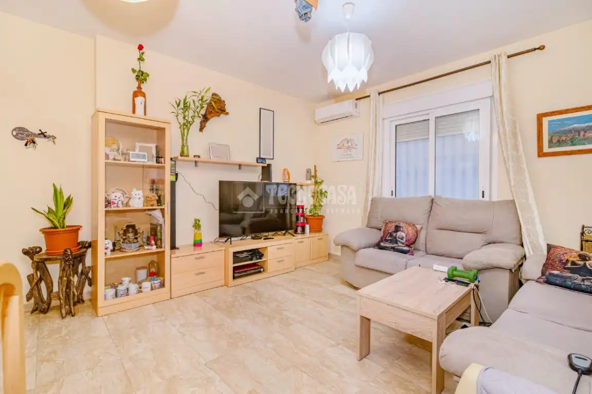 Living room of Flat for sale in Encinas Reales  with Air Conditioner, Heating and Furnished