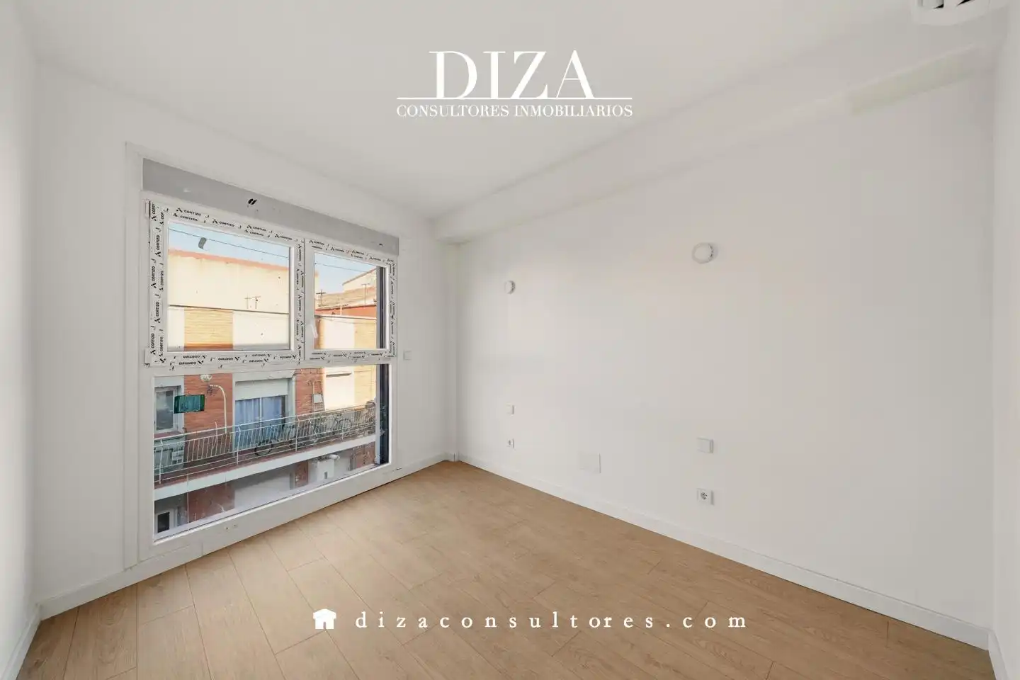 Bedroom of Flat for sale in Madrid  with Air Conditioner
