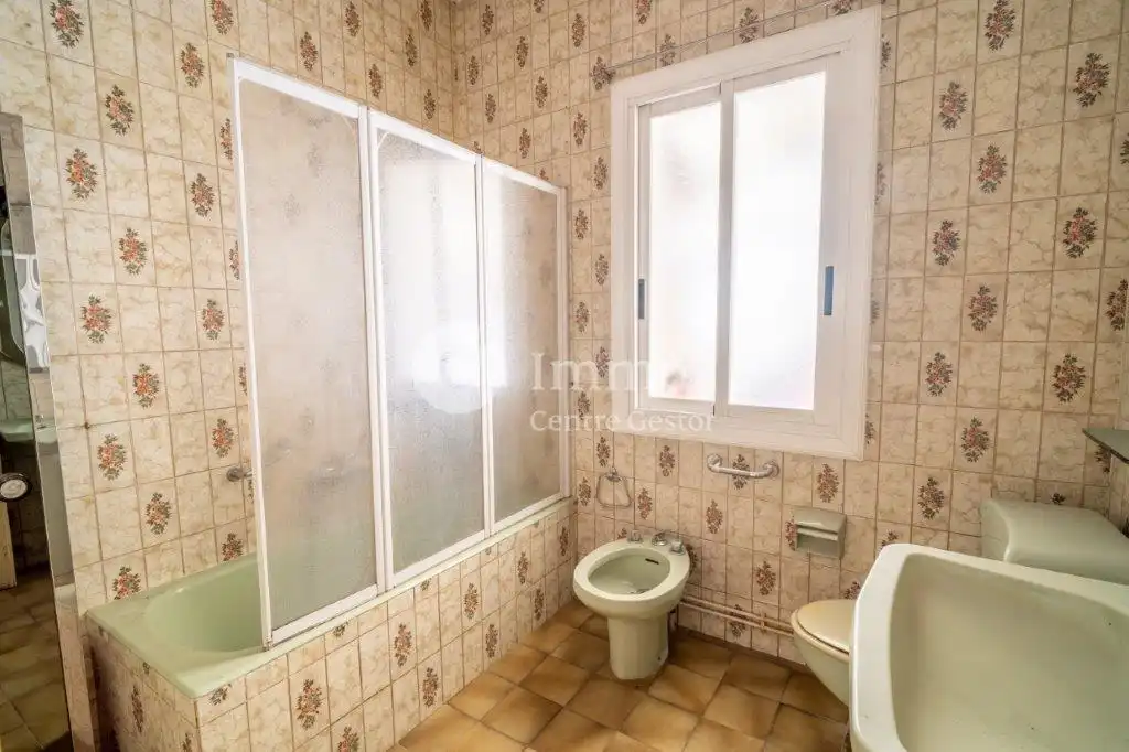 Bathroom of Detached homes for sale in Lleida  with Private garden and Alarm