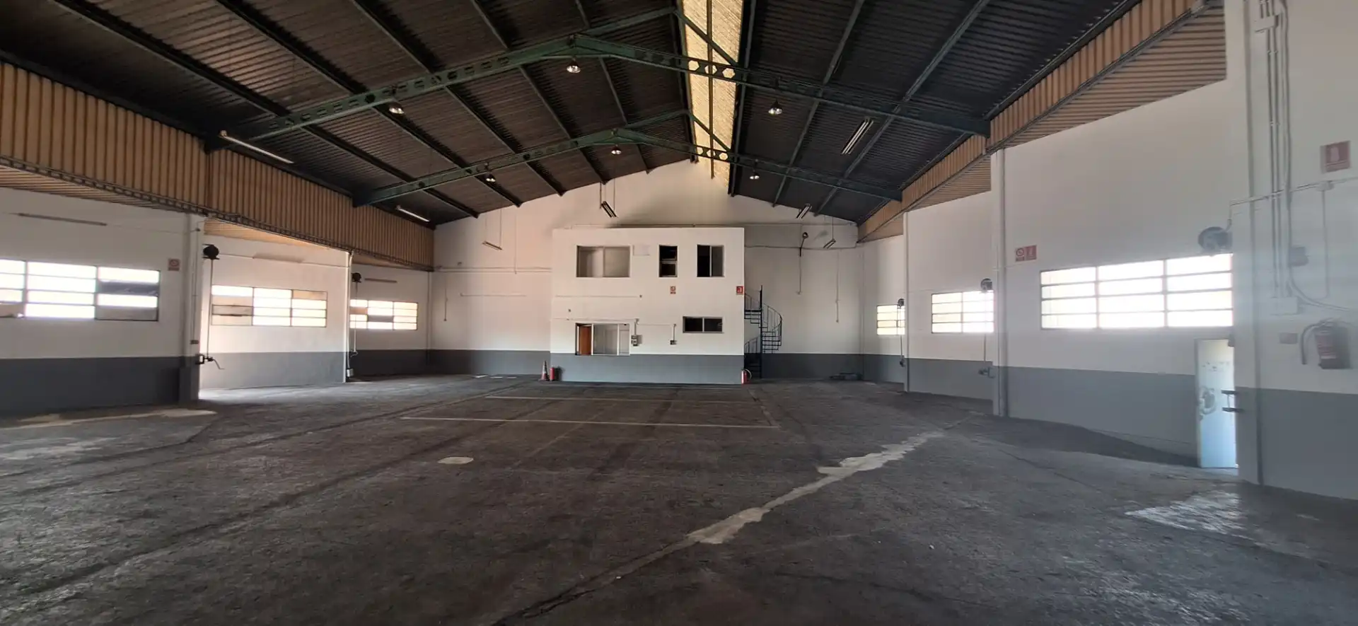Industrial buildings for rent in Xirivella