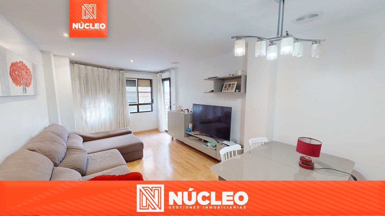 Living room of Flat for sale in Elche / Elx  with Air Conditioner, Furnished and Balcony