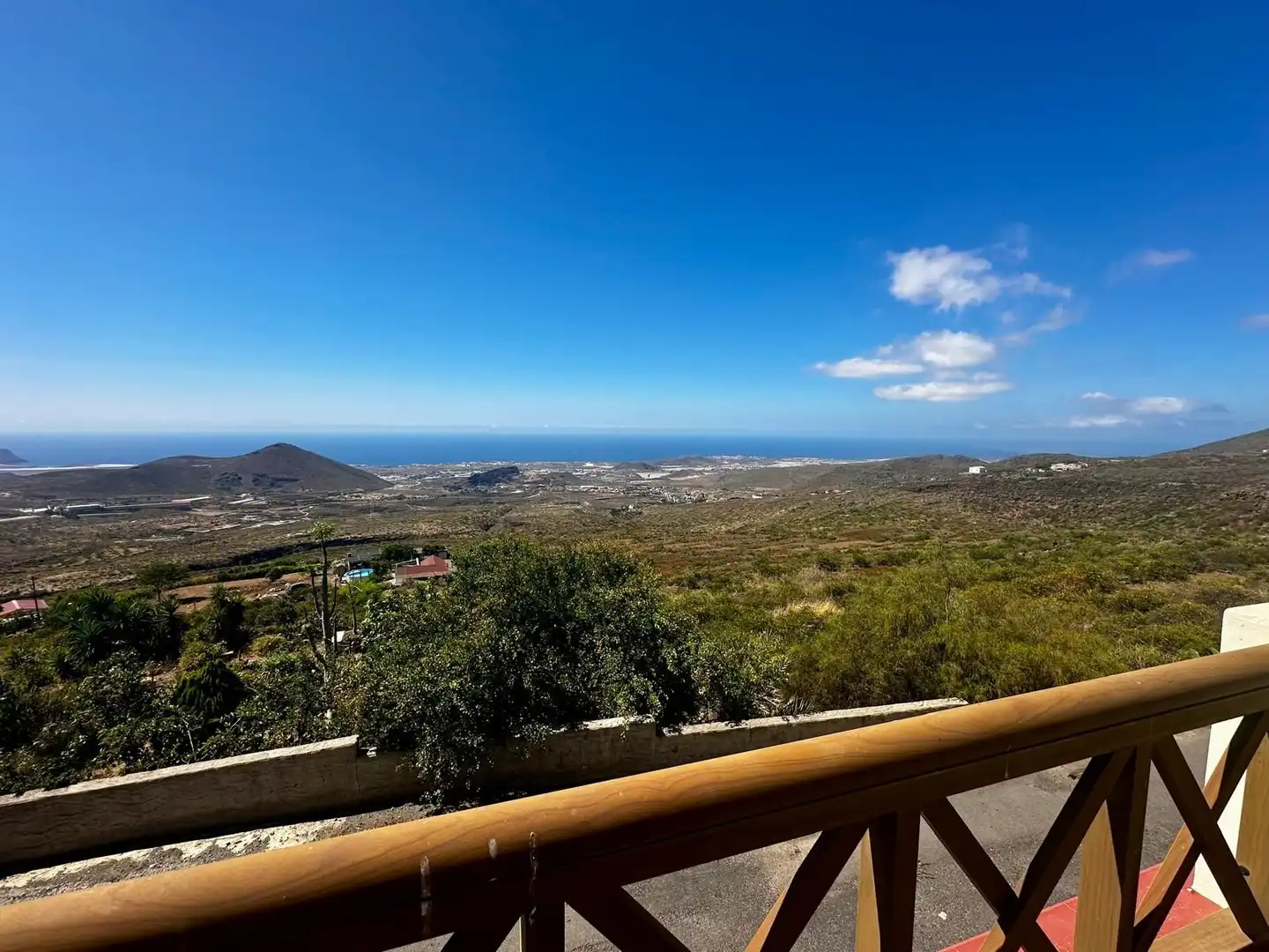 Vista exterior de Casa o xalet en venda en San Miguel de Abona amb Jardí privat, Traster i Piscina