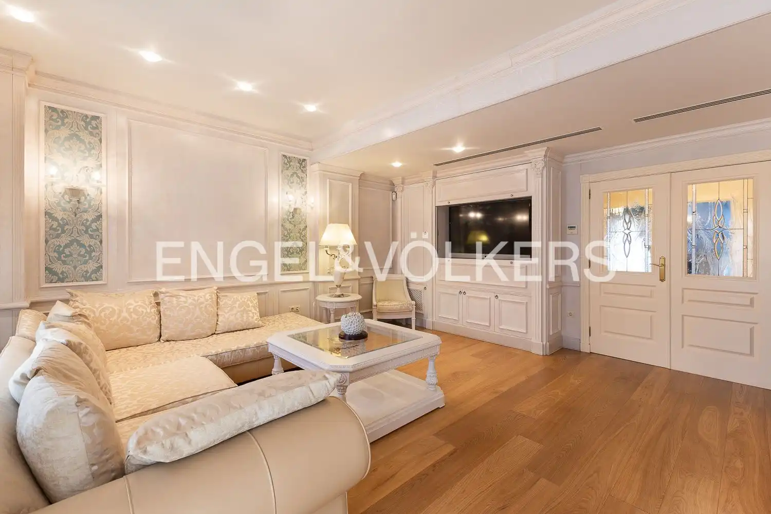 Living room of Houses for sale in Valencia  with Air Conditioner, Heating and Terrace