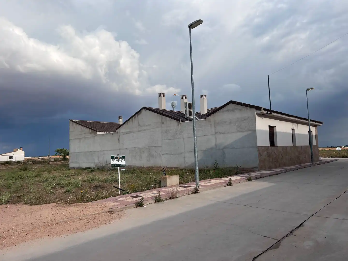 Wohnbaugrundstück zum Verkauf in Villafranca de los Caballeros, imagen 2