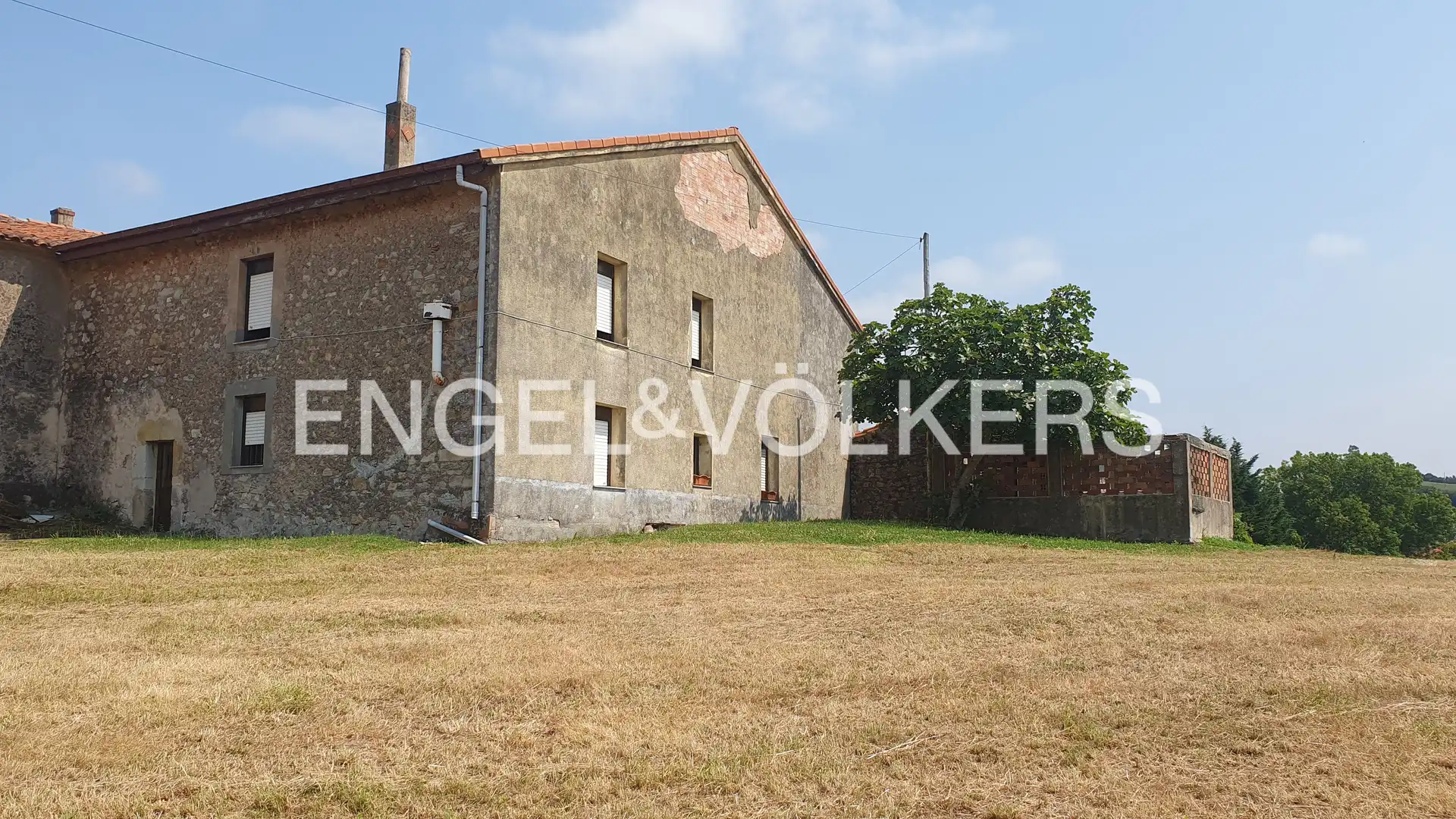 Exterior view of Detached homes for sale in Santillana del Mar  with Heating, Private garden and Terrace