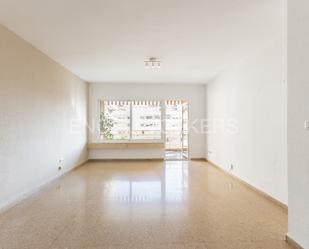 Exterior view of Apartment to rent in  Valencia Capital  with Air Conditioner, Heating and Terrace