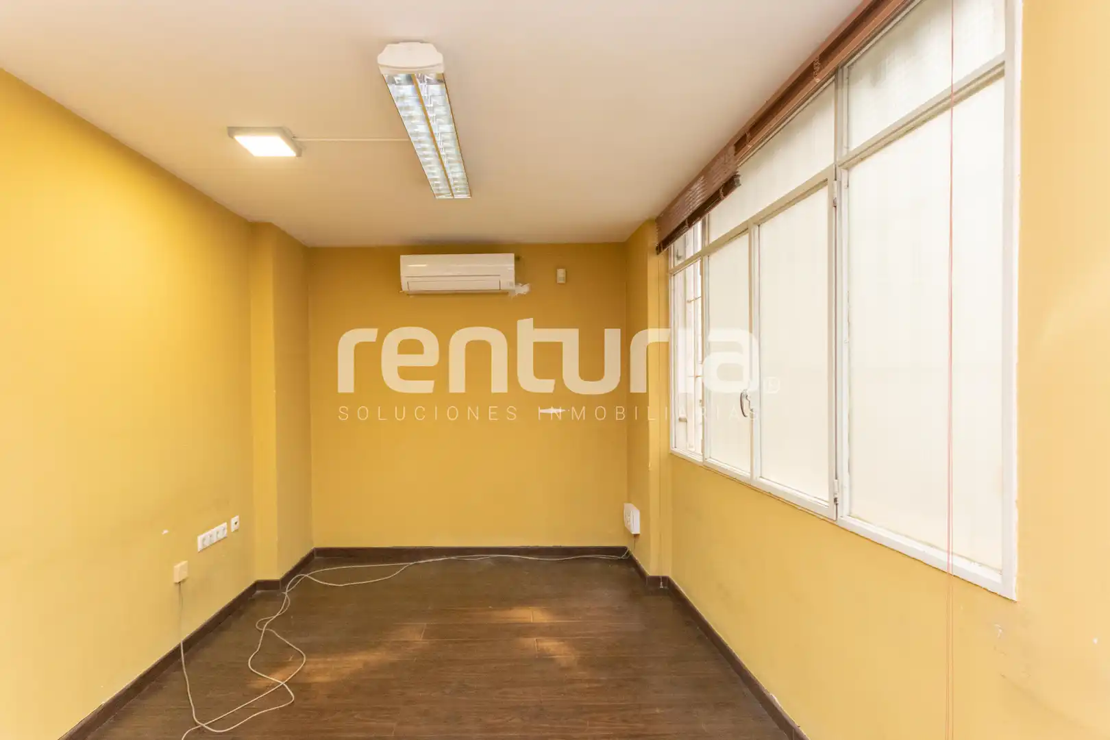 Büro mit Terrasse zur Miete in Carrer de les Garrigues, imagen 25