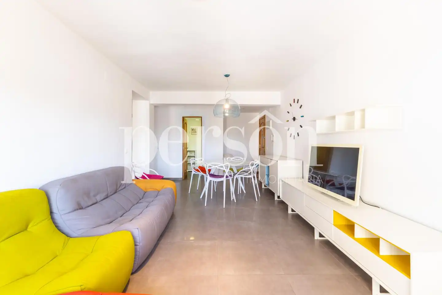 Living room of Flat for rent in Valencia  with Air Conditioner, Furnished and Balcony