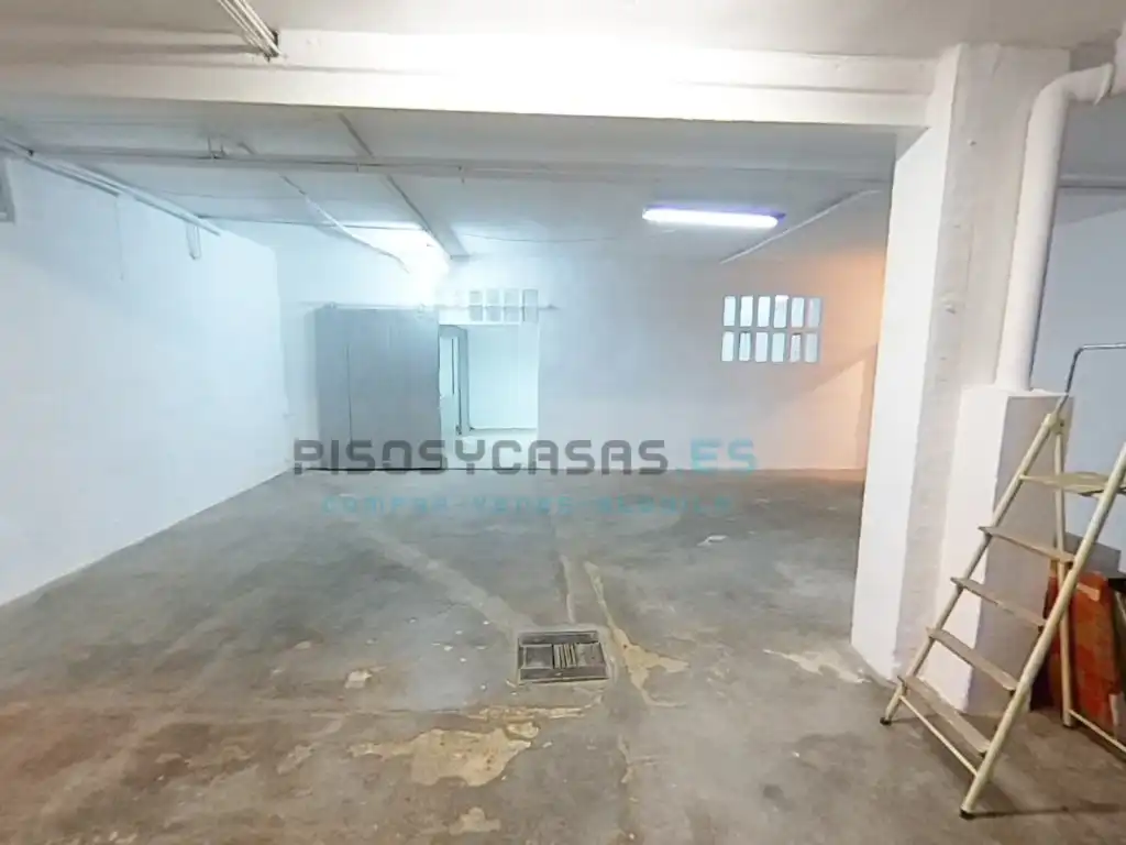 Casa con terraza en venta en Calle Democracia 4, imagen 9
