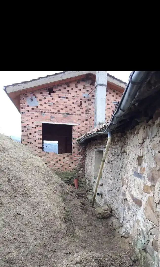 Vista exterior de Casa adosada en venta en Bimenes con Jardín privado