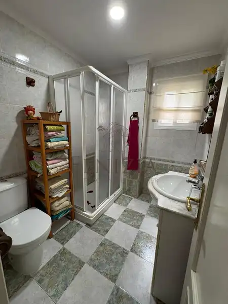 Bathroom of Houses for sale in El Puerto de Santa María  with Air Conditioner, Private garden and Swimming Pool
