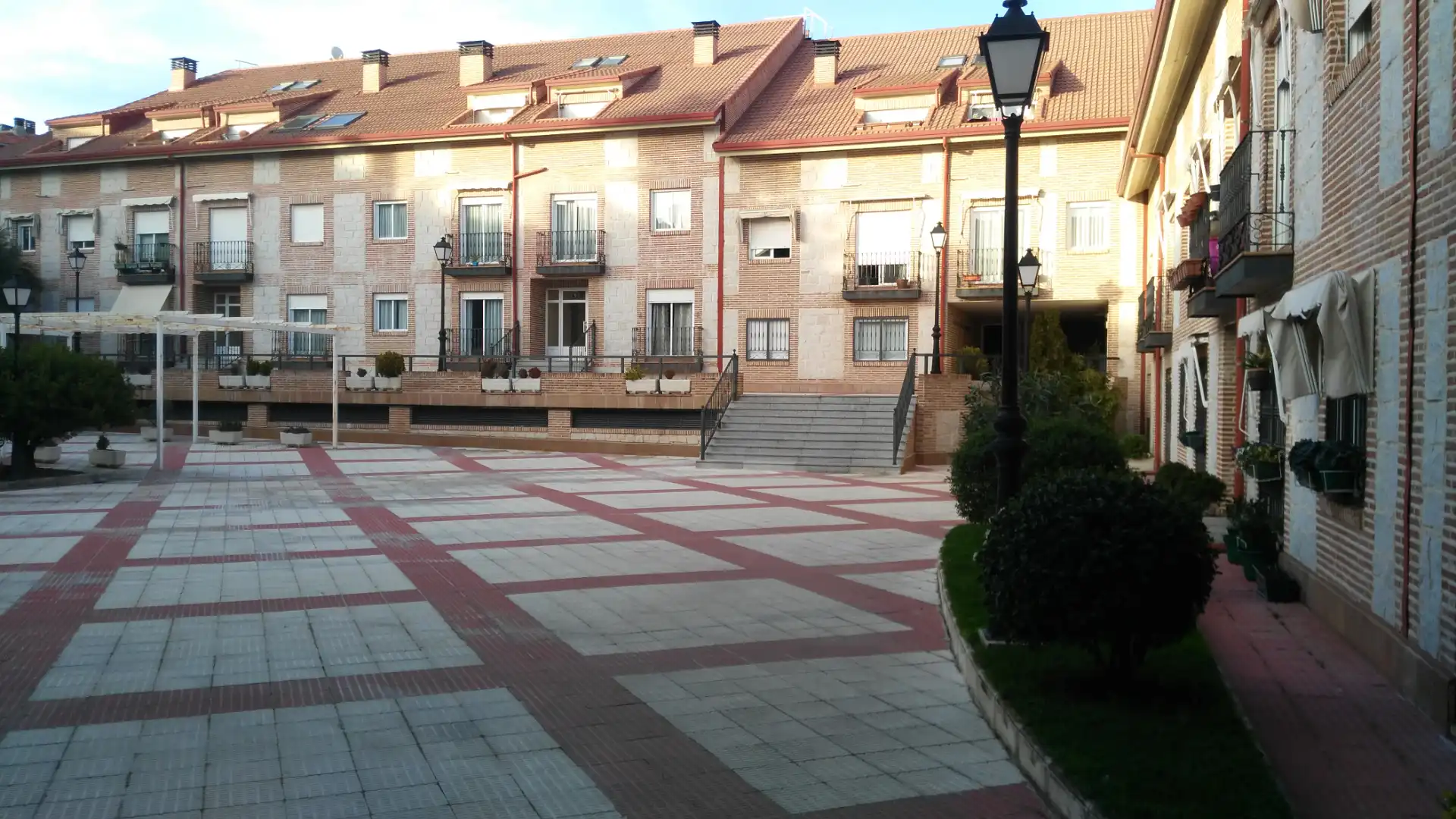 Vista exterior de Dúplex en venta en Alpedrete con Calefacción y Balcón