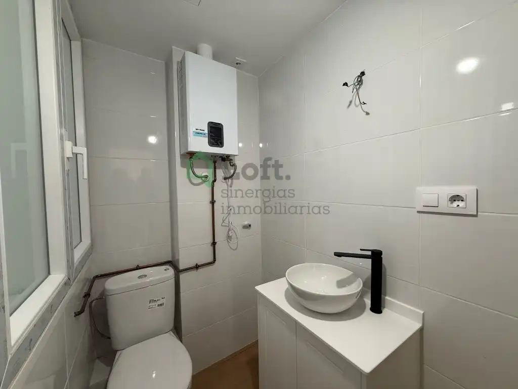 Baño de Piso en venta en Badajoz con Aire acondicionado y Calefacción