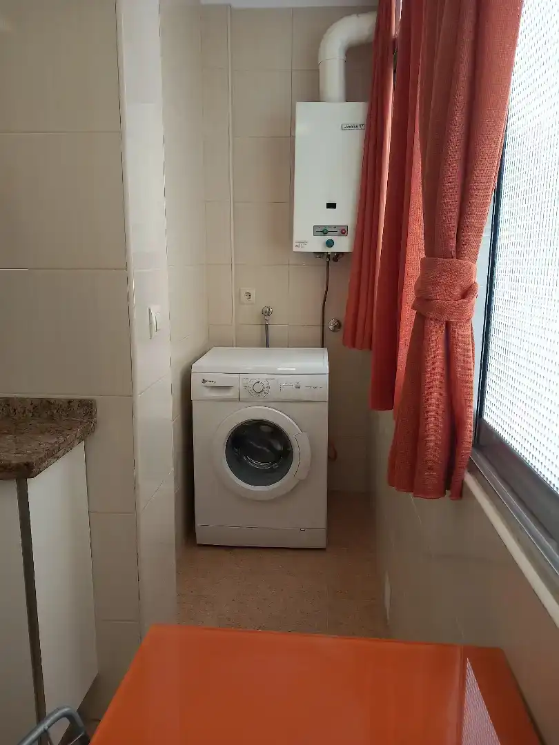 Bathroom of Flat for sale in  Sevilla Capital  with Air Conditioner and Balcony