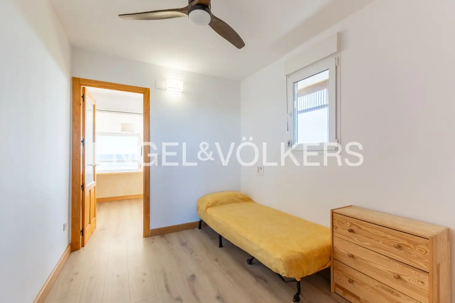 Schlafzimmer von Wohnung zum Verkauf in Valencia mit Heizung und Schwimmbad