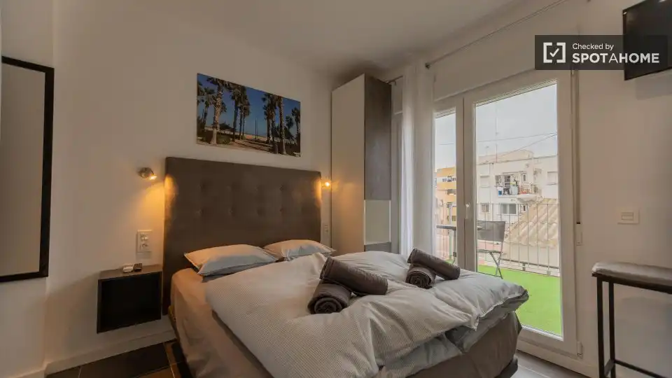 Flat with terrace to rent in Benicalap, imagen 5