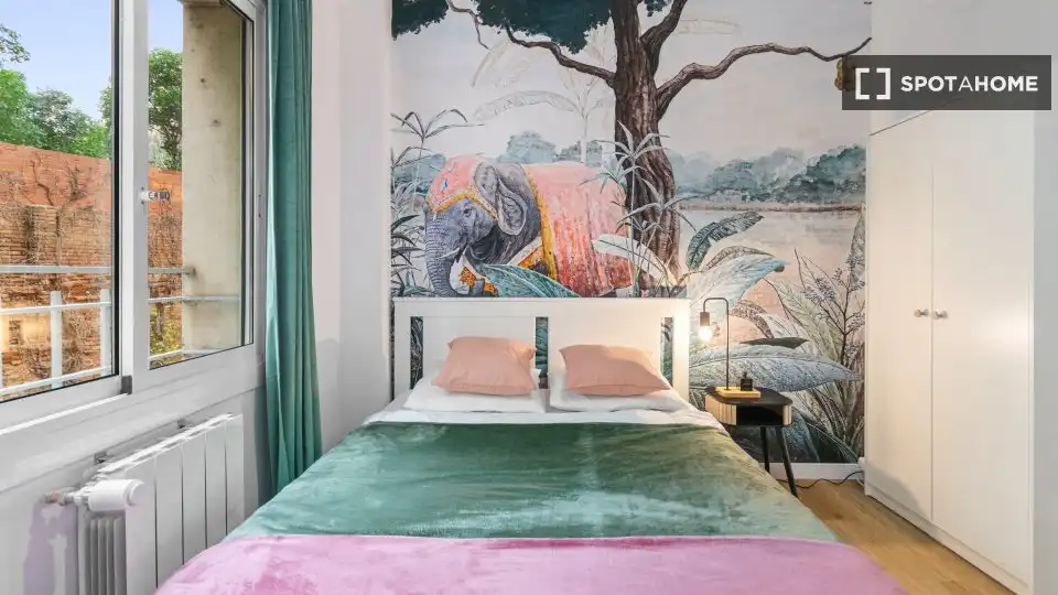 Bedroom of Flat for share in Barcelona  with Air Conditioner, Terrace and Furnished