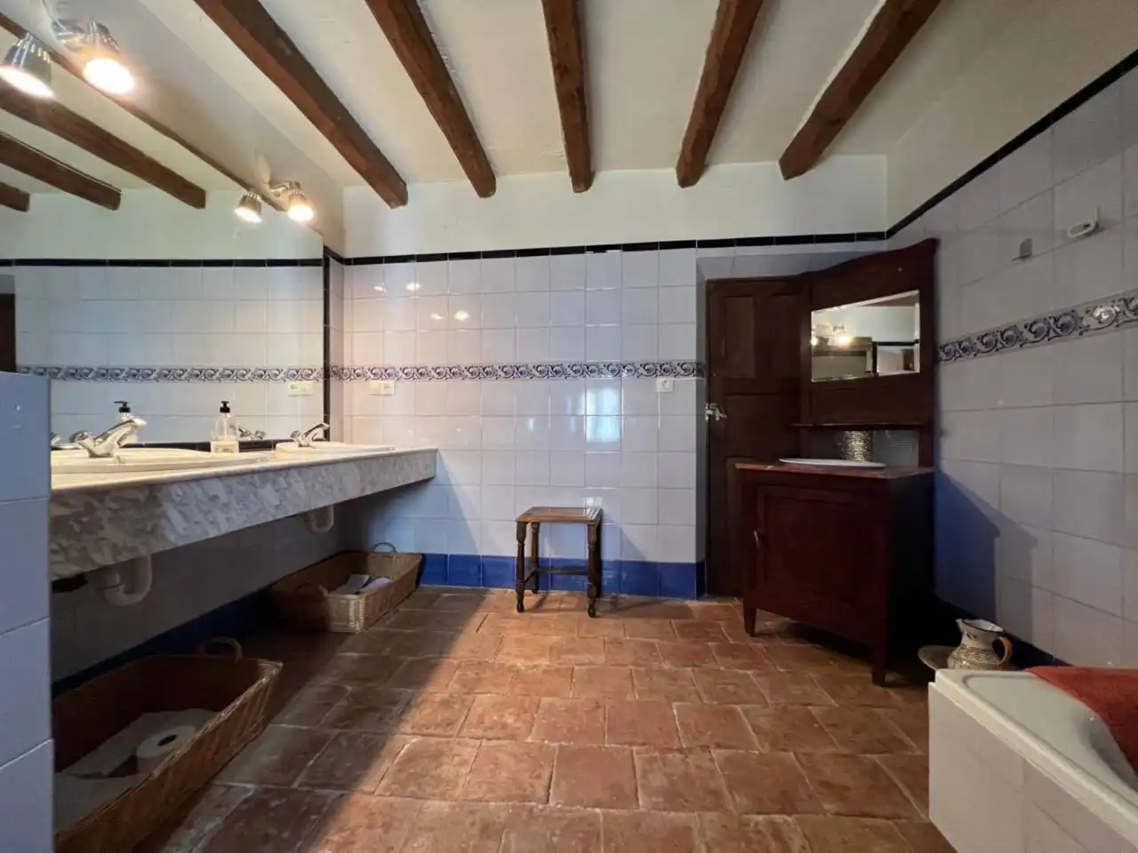 Bathroom of Country homes for sale in Las Quintanillas  with Heating, Private garden and Terrace