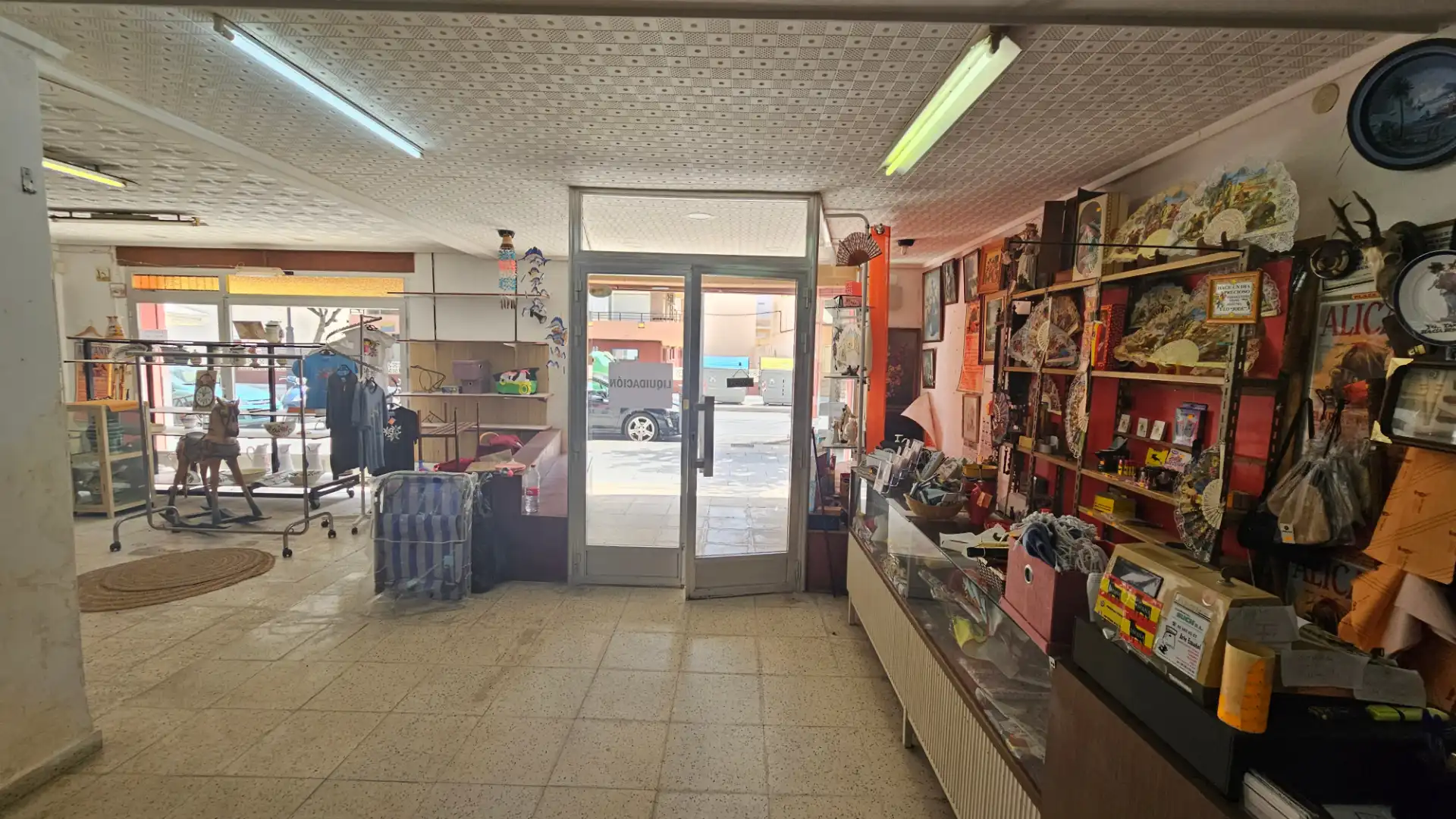 Local commercial à louer à Carrer Sant Bartomeu, imagen 14
