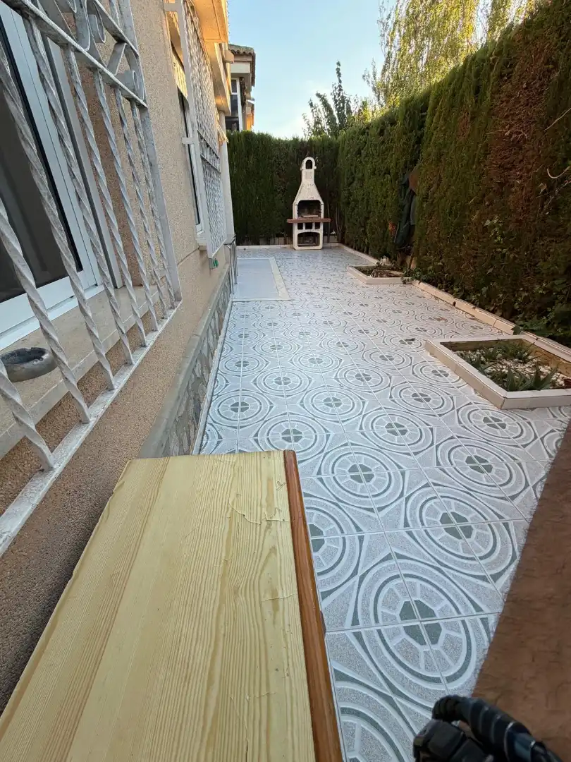 Terrassa de Casa adosada en venda en Torrevieja amb Aire condicionat, Calefacció i Jardí privat