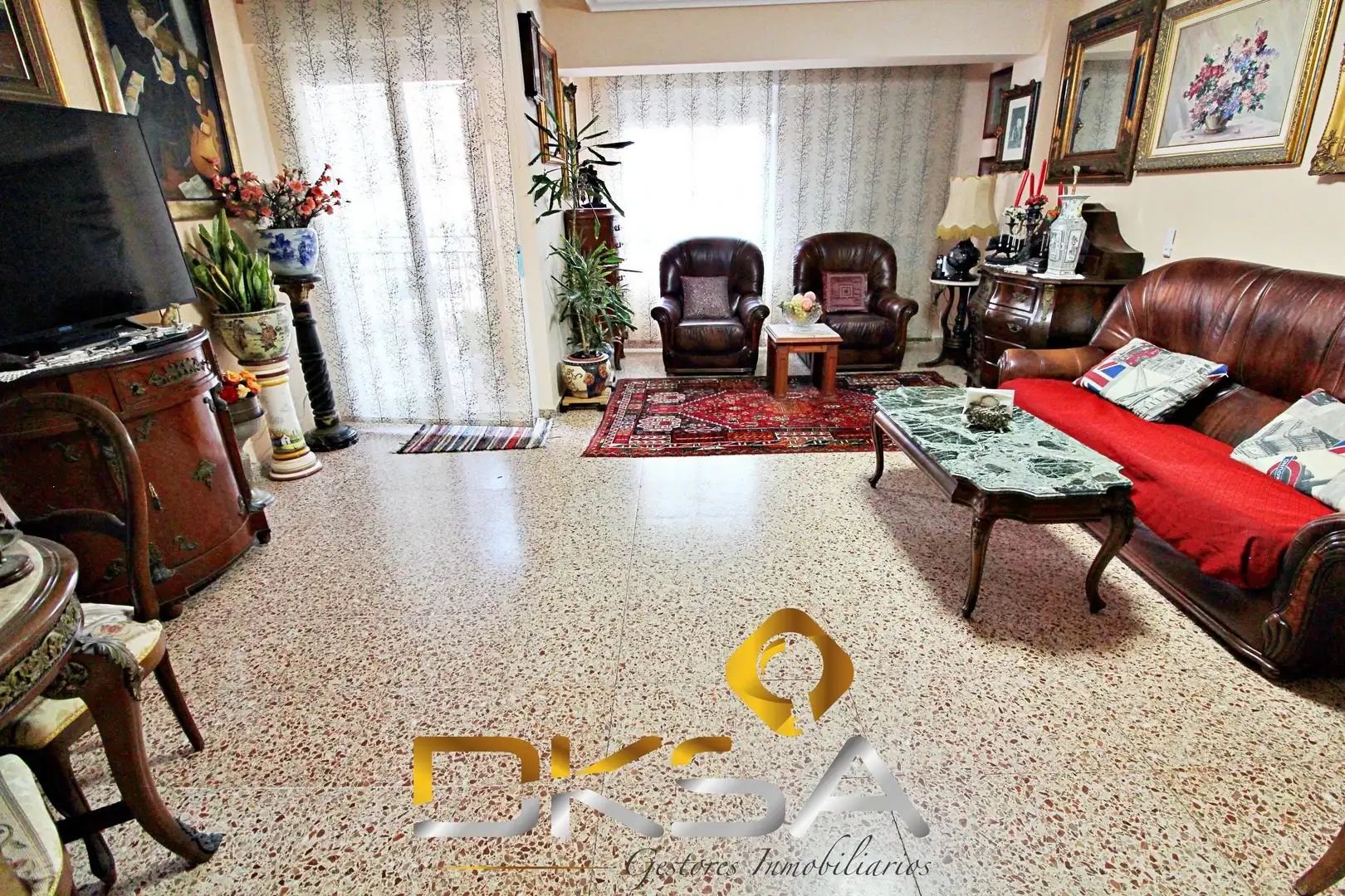 Sala de estar de Piso en venta en Castellón de la Plana / Castelló de la Plana con Terraza, Amueblado y Balcón