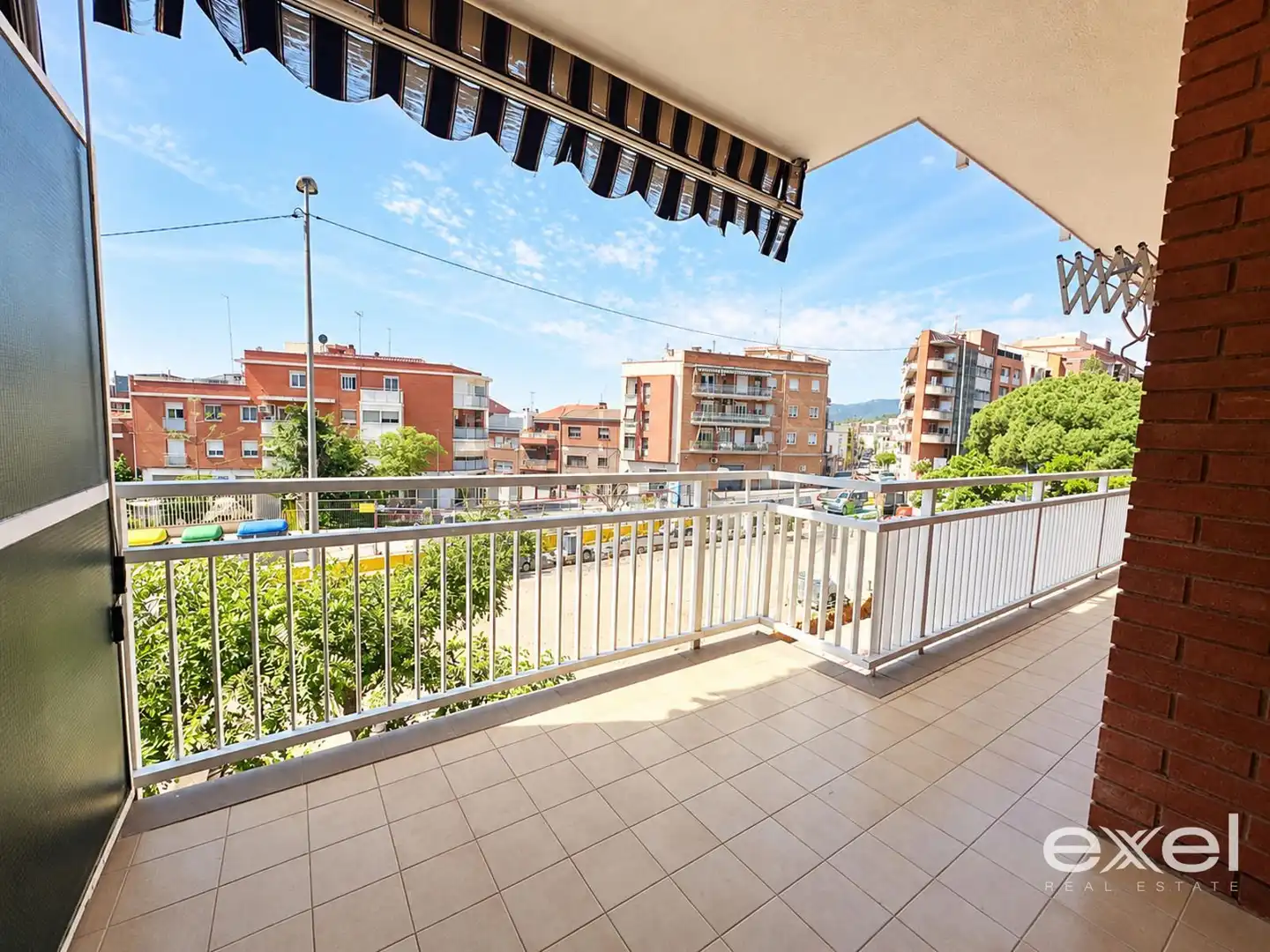 Pis amb terrassa en venda a Can Tintorer - Can Tries