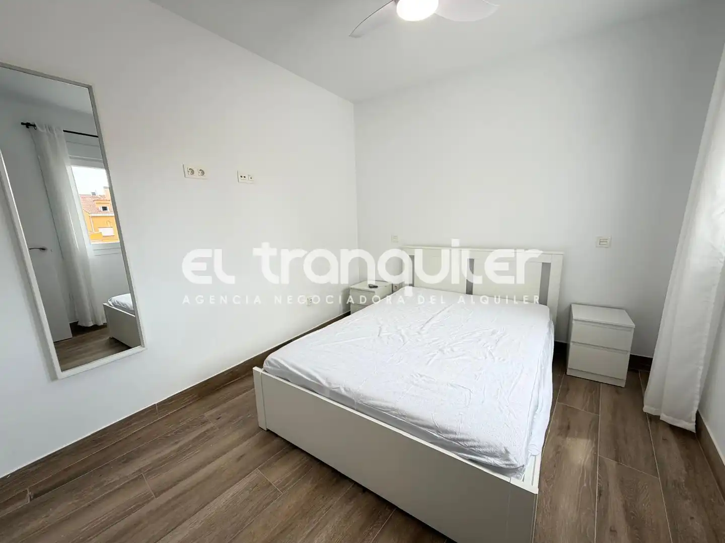 Bedroom of Flat for rent in Paracuellos de Jarama  with Air Conditioner and Parquet flooring