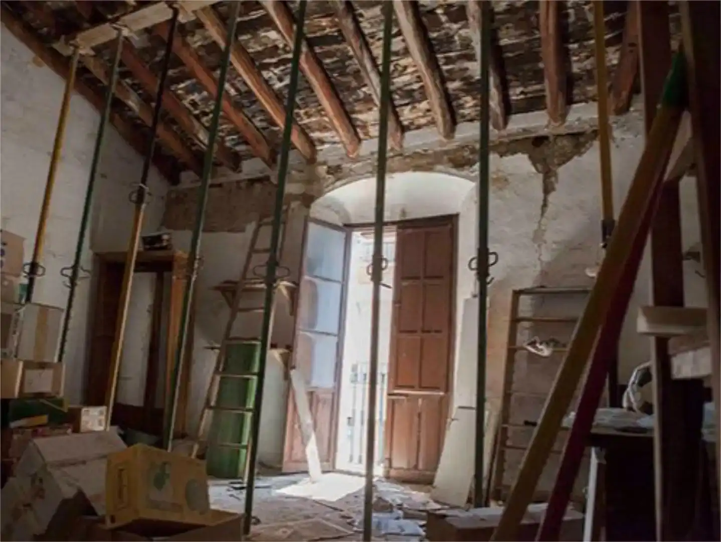 Piso en venta en Carmona con Balcón