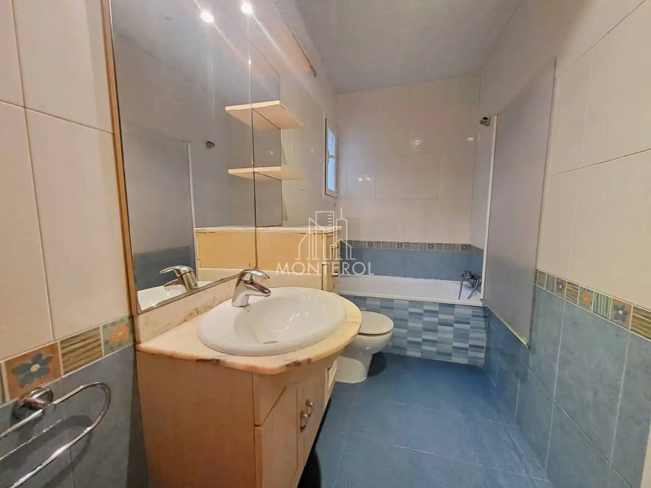 Flat for rent in Calle Santa Rosa, Sant Francesc