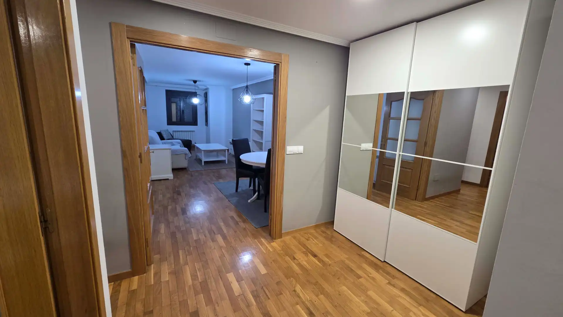 Dormitori de Pis en venda en Laviana amb Calefacció, Parquet i Traster