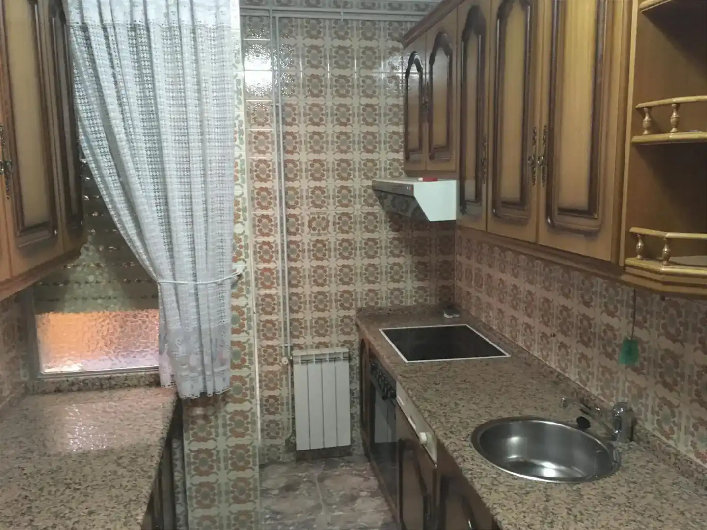 Cocina de Piso en venta en Castuera con Aire acondicionado, Horno y Balcón