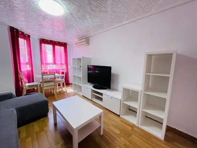 Sala de estar de Piso para compartir en Elche / Elx con Aire acondicionado, Terraza y Amueblado