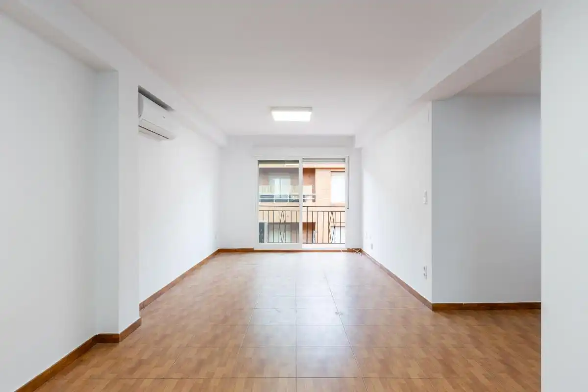 Flat for sale in Xirivella  with Air Conditioner and Heating