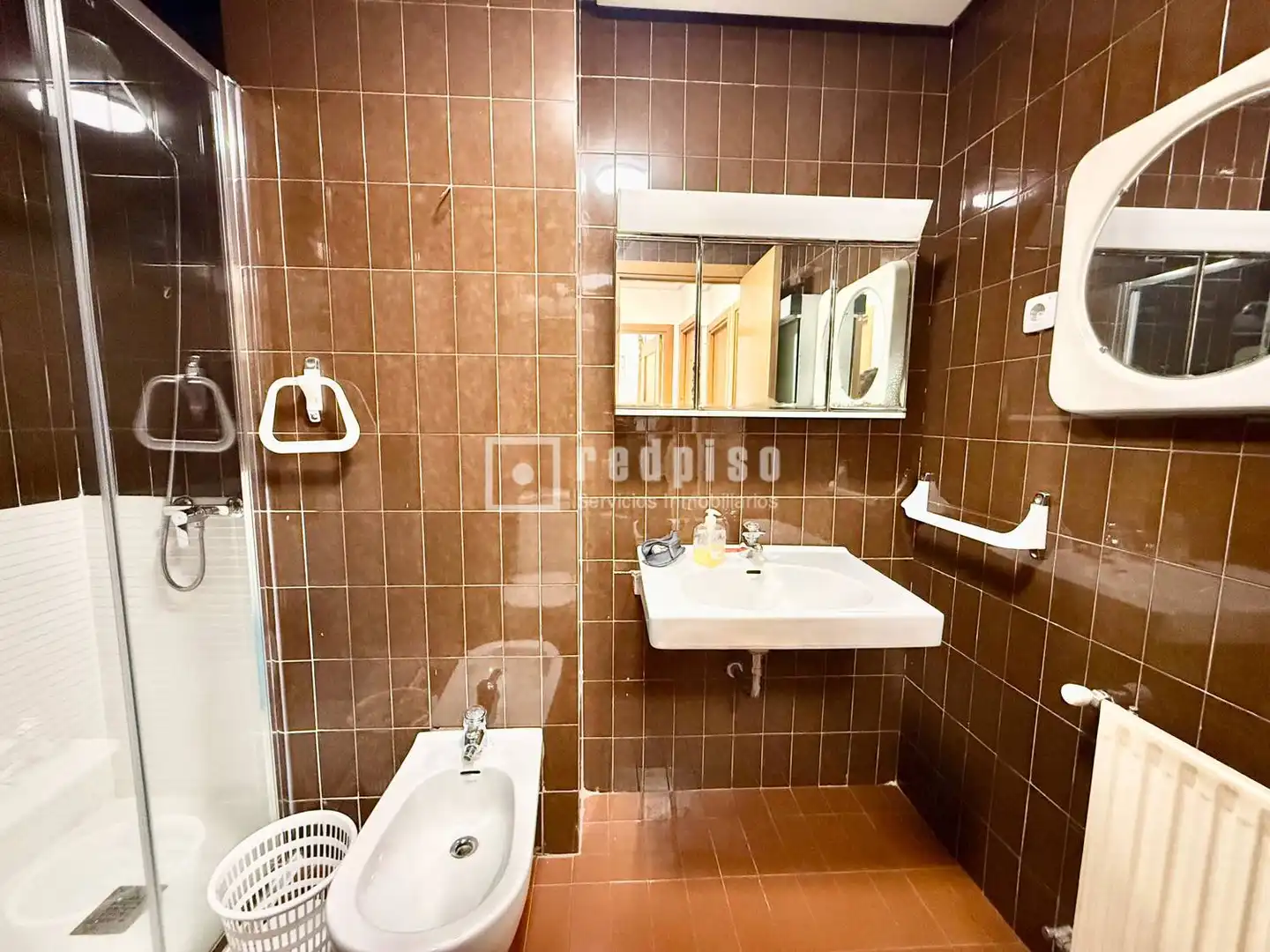 Baño de Piso en venta en Madrid con Aire acondicionado, Calefacción y Jardín privado