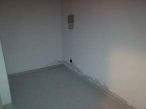 Box room to rent in  Pamplona / Iruña