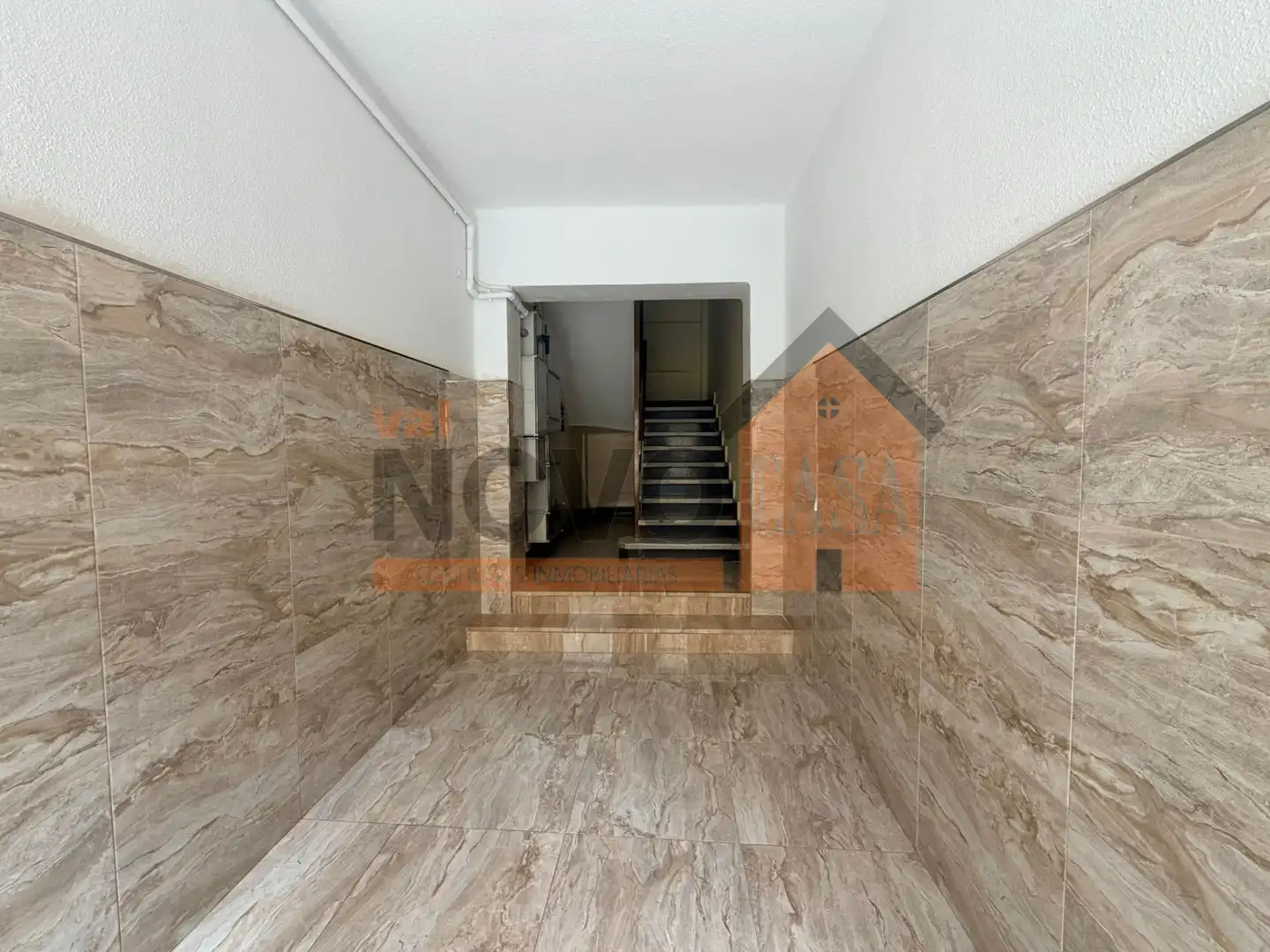 Flat for sale in Silla  with Air Conditioner