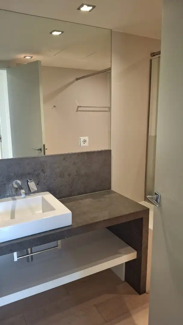 Baño de Piso en venta en Barcelona con Aire acondicionado, Calefacción y Terraza