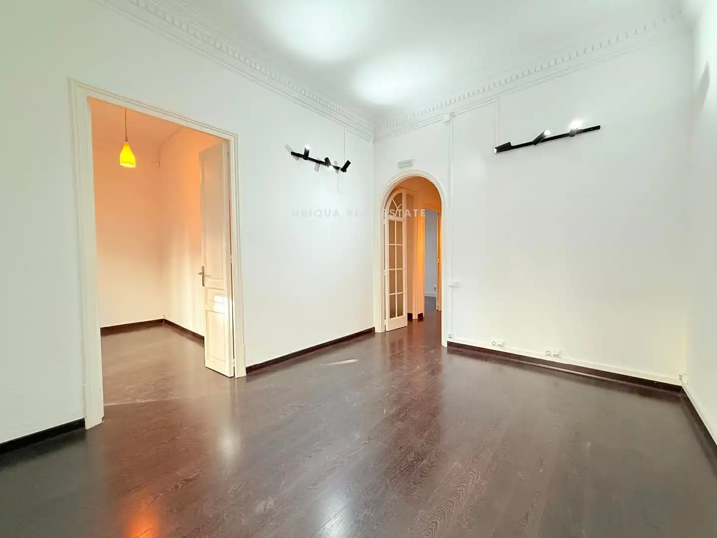 Oficina de alquiler en Balmes, El Putget i el Farró, Sarrià - Sant Gervasi