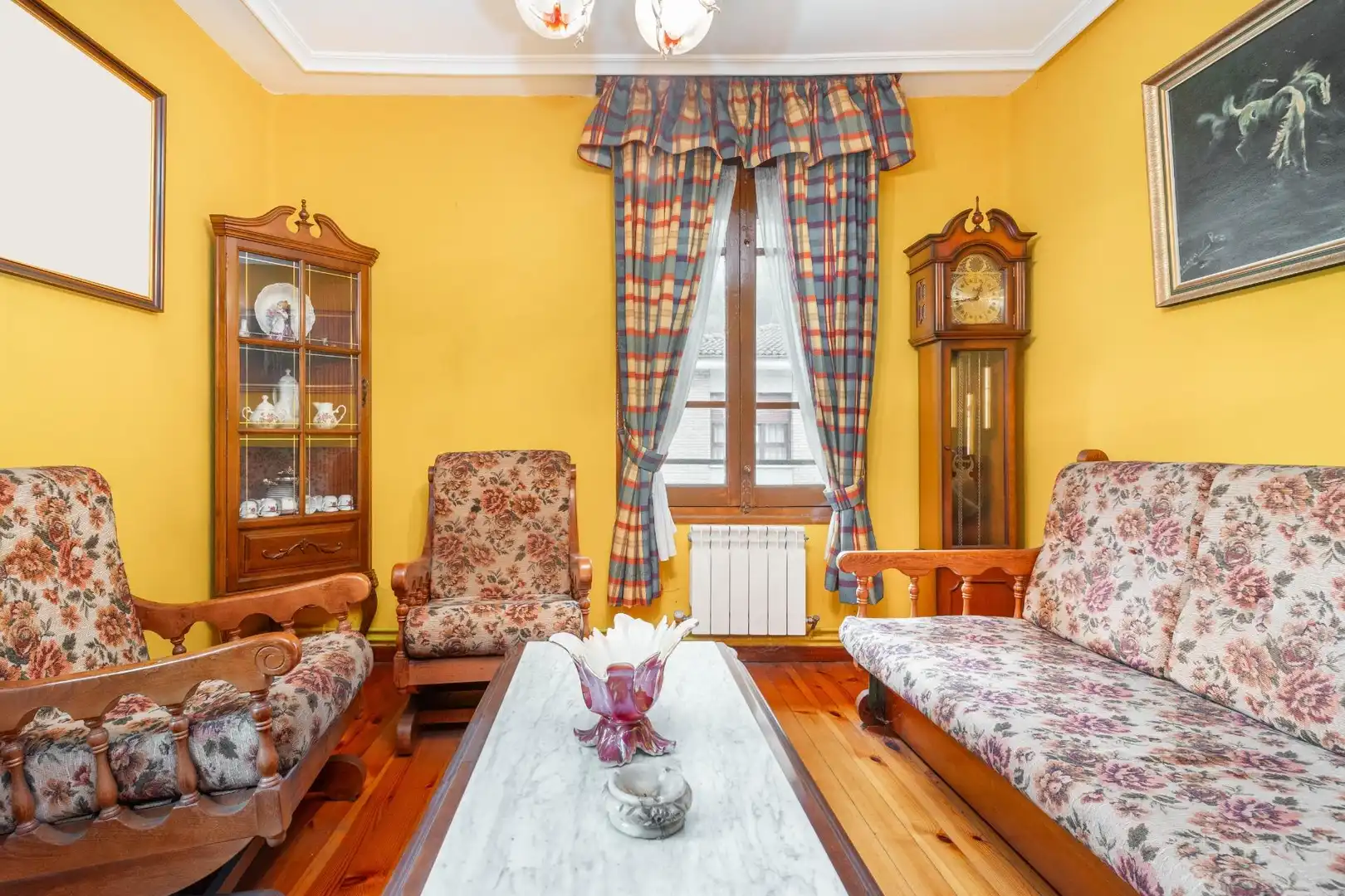 Sala de estar de Casa adosada en venta en Mieres (Asturias)