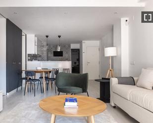 Living room of Flat to rent in  Barcelona Capital  with Air Conditioner, Heating and Furnished
