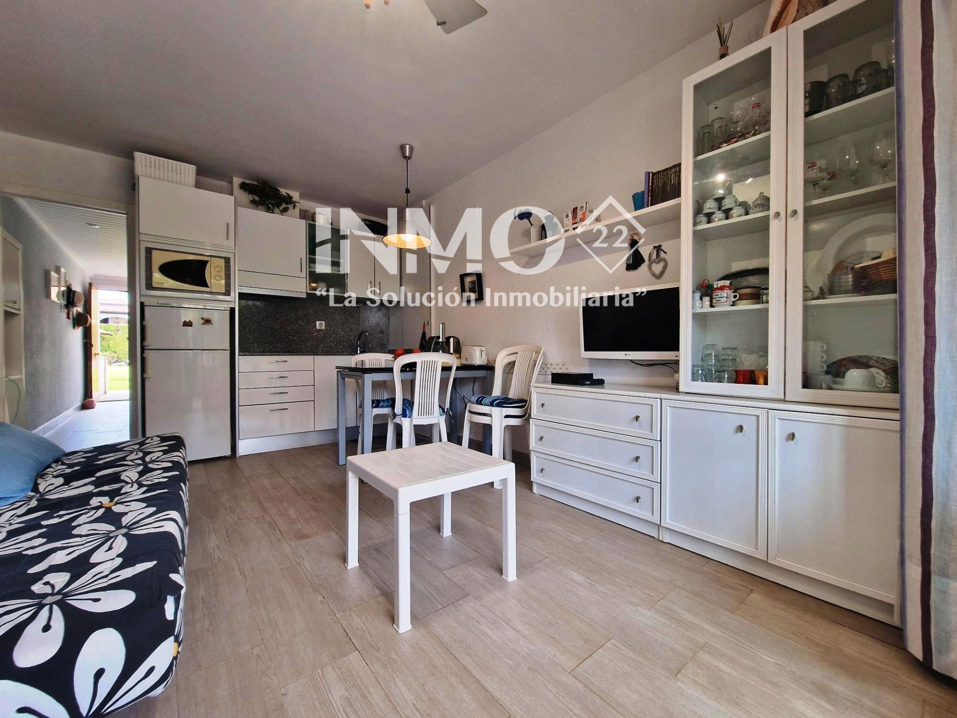 Cuina de Apartament en venda en Cambrils amb Terrassa, Moblat i Forn