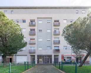 Vista exterior de Pis en venda en  Sevilla Capital amb Aire condicionat, Calefacció i Balcó