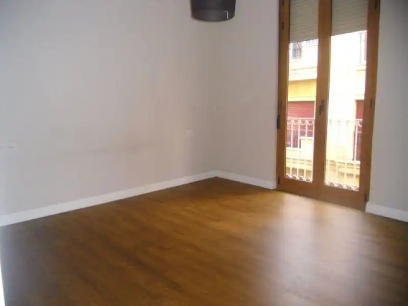 Habitación de Piso de alquiler en Elche / Elx con Aire acondicionado, Parquet y Trastero
