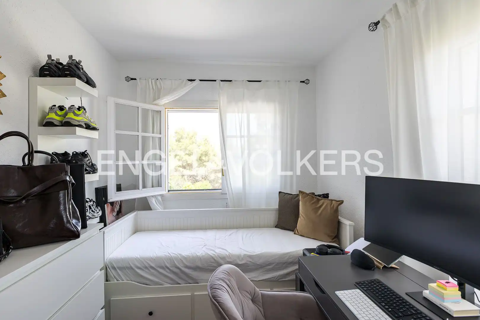 Habitación de Casa o chalet en venta en Sant Pere de Ribes con Aire acondicionado, Calefacción y Jardín privado