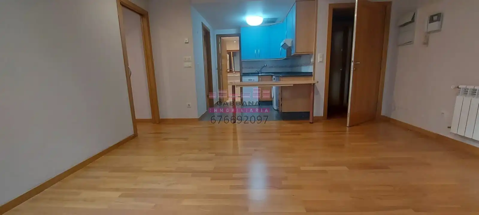 Flat for rent in Rúa de Urzáiz, Centro - Areal